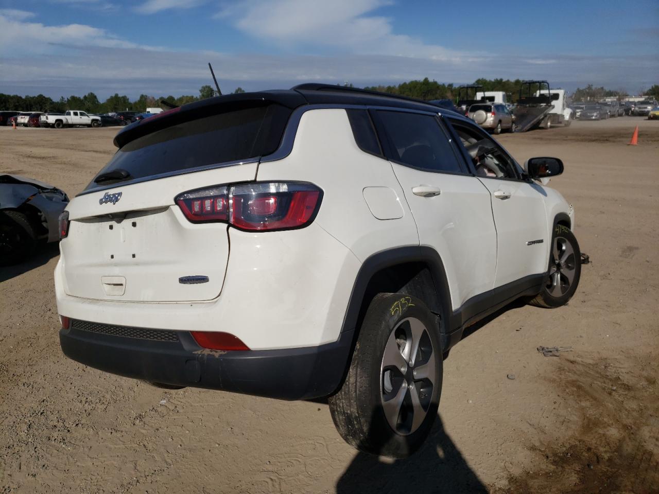 Photo 4 from auction – 2018 JEEP COMPASS LA with VIN 3C4NJCBB4JT233788