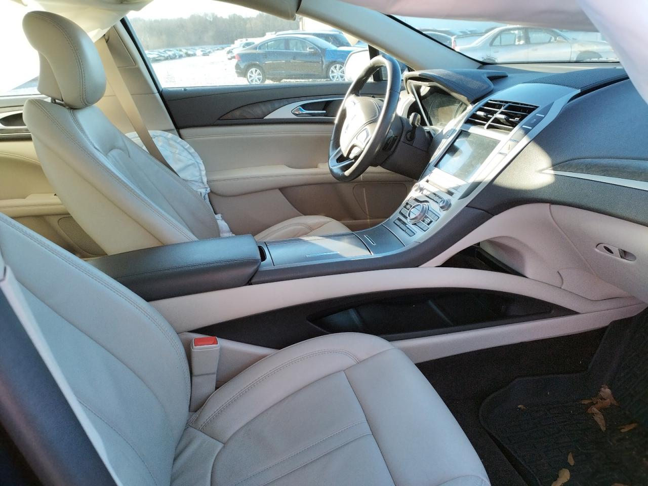 Photo 5 from auction – 2017 LINCOLN MKZ SELECT with VIN 3LN6L5D97HR649292