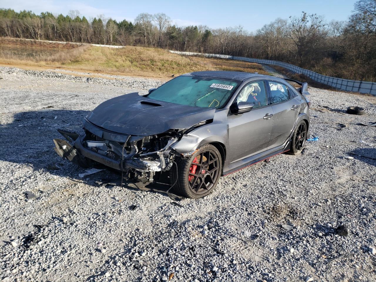 Photo 2 from auction – 2017 HONDA CIVIC TYPE with VIN SHHFK8G7XHU200210