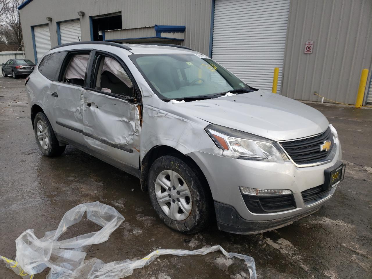 Photo 10 from auction – 2016 CHEVROLET TRAVERSE L with VIN 1GNKVFKD1GJ175401