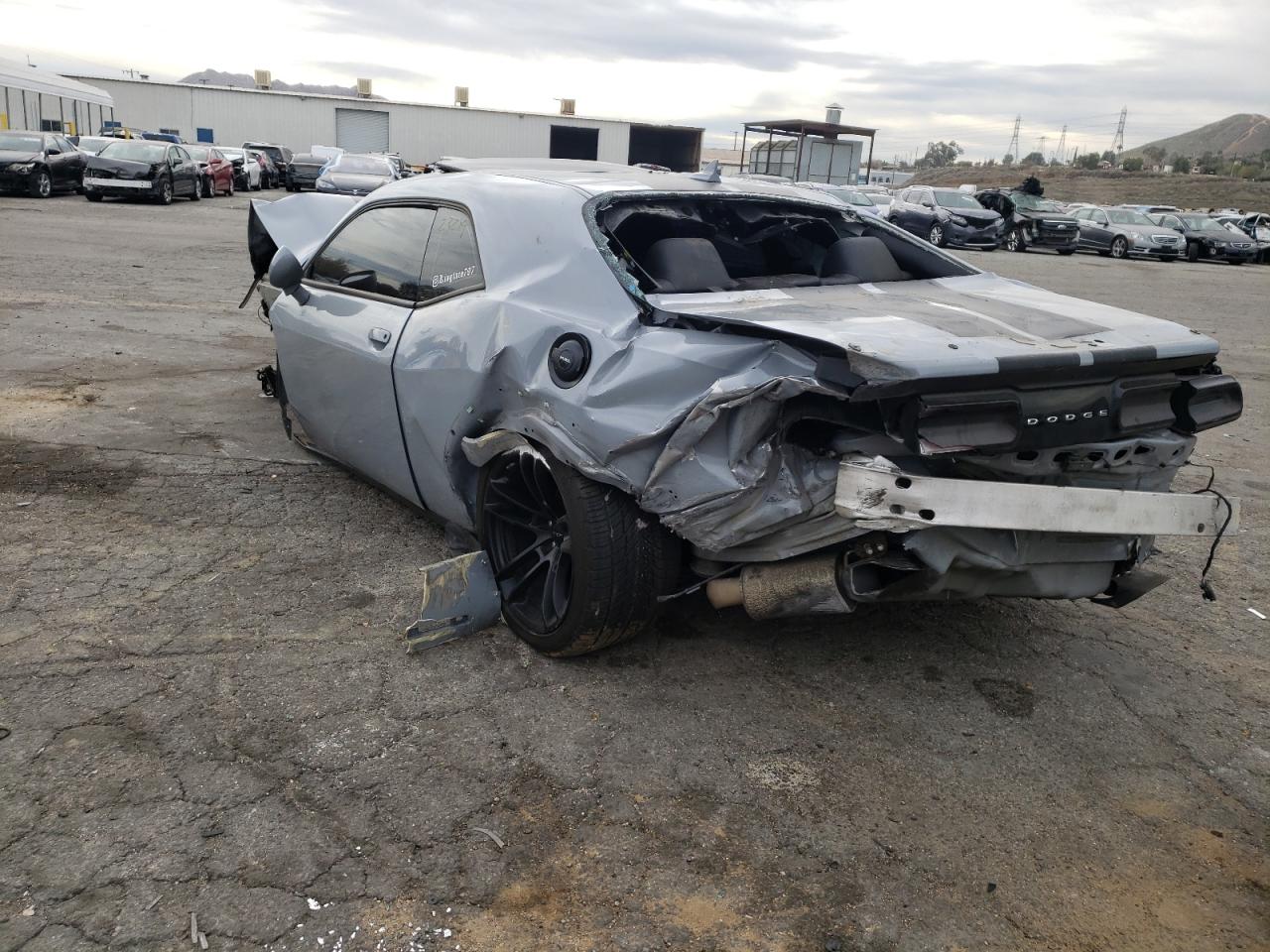 Photo 3 from auction – 2020 DODGE CHALLENGER with VIN 2C3CDZL93LH239515