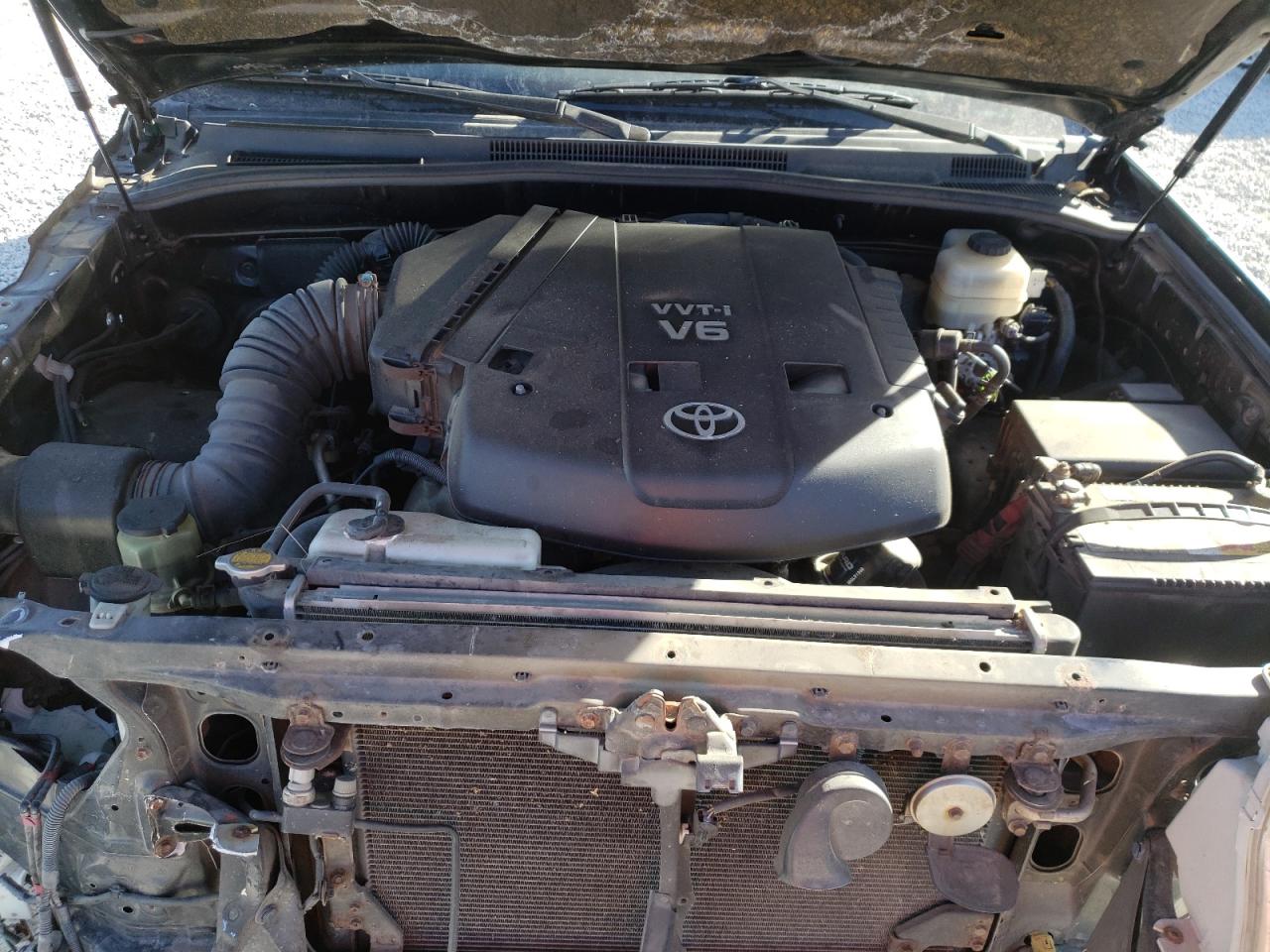 Photo 7 from auction – 2005 TOYOTA 4RUNNER SR with VIN JTEBU14R450059003