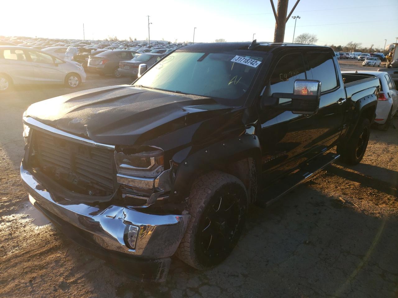 Photo 2 from auction – 2017 CHEVROLET SILVERADO with VIN 3GCPCREC0HG404890