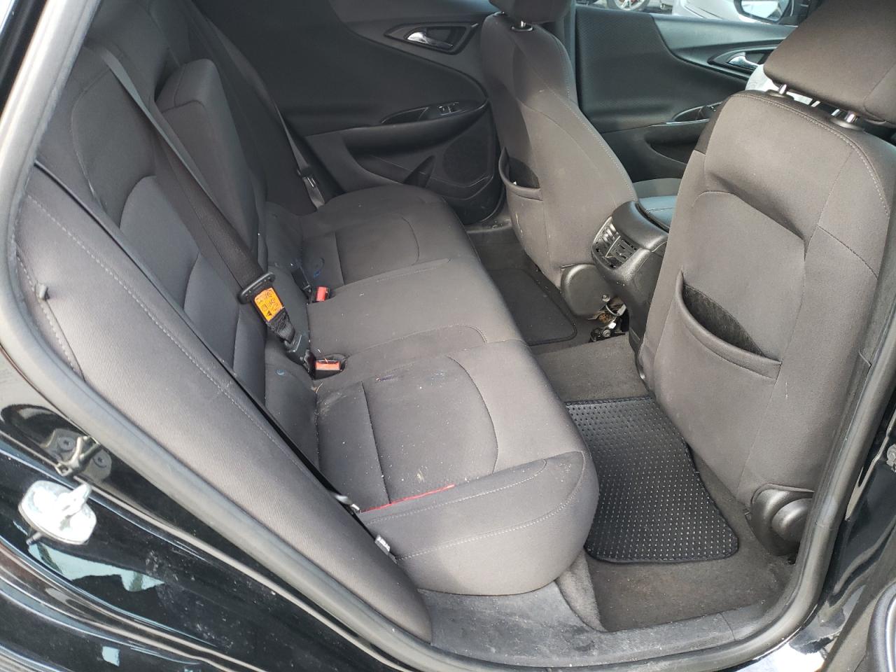 Photo 6 from auction – 2018 CHEVROLET MALIBU LT with VIN 1G1ZD5ST6JF158317