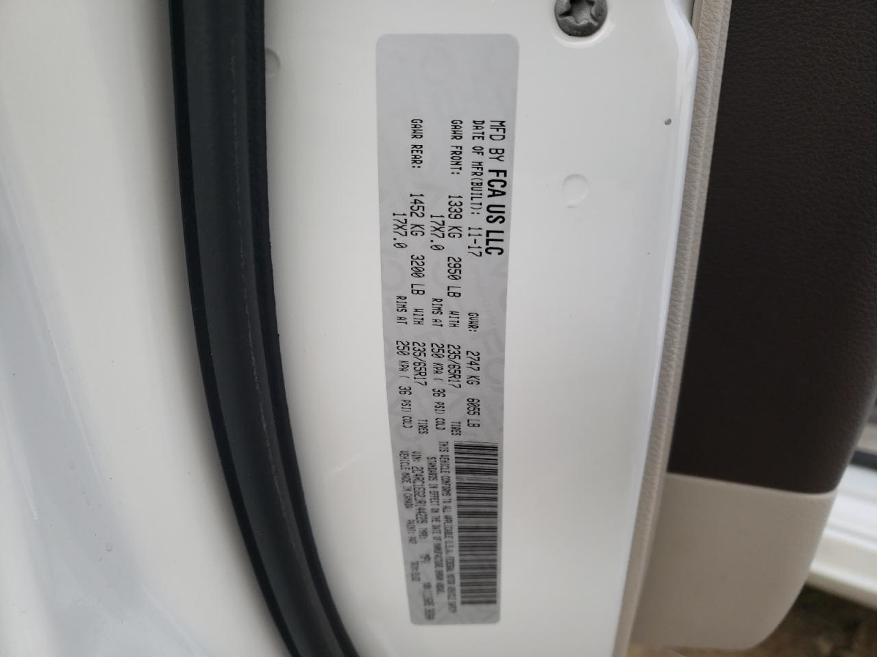 Photo 10 from auction – 2018 CHRYSLER PACIFICA T with VIN 2C4RC1EG2JR144229