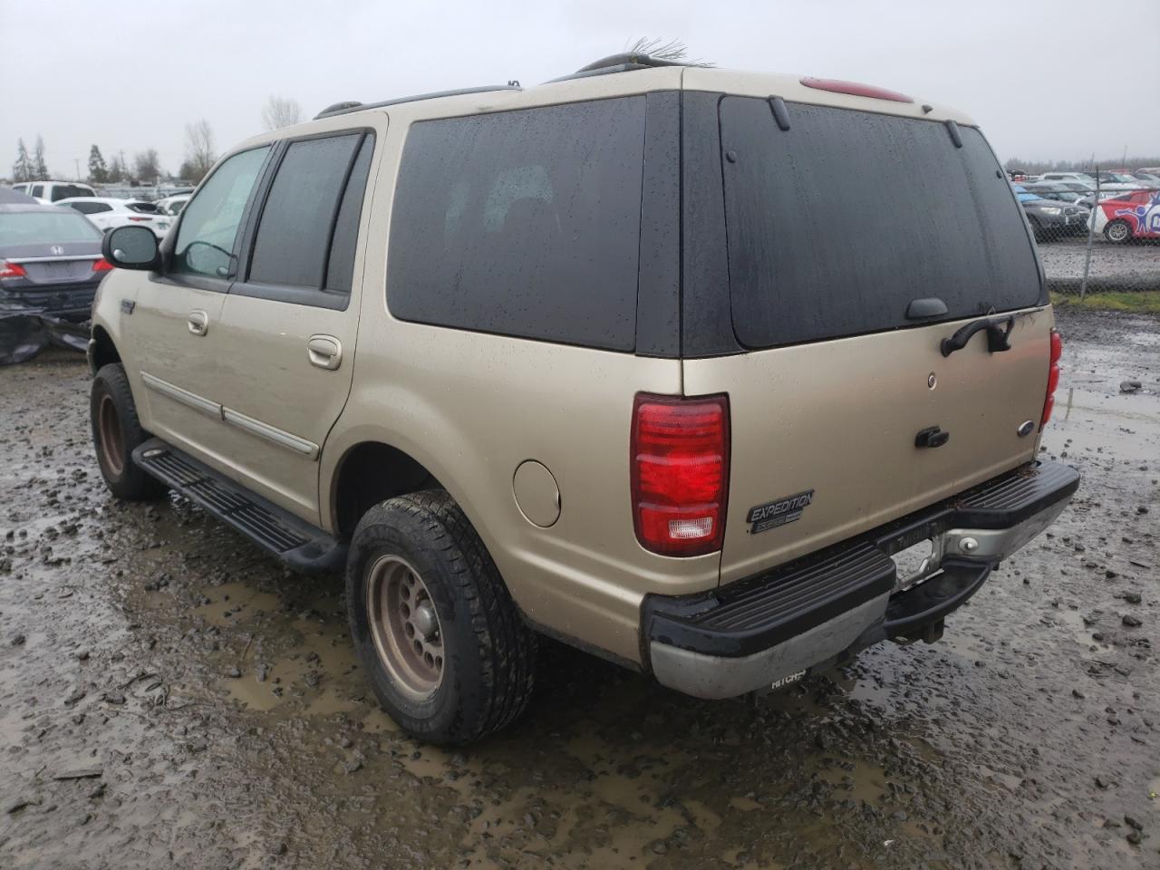 Photo 3 from auction – 2000 FORD EXPEDITION with VIN 1FMPU16L6YLB94100