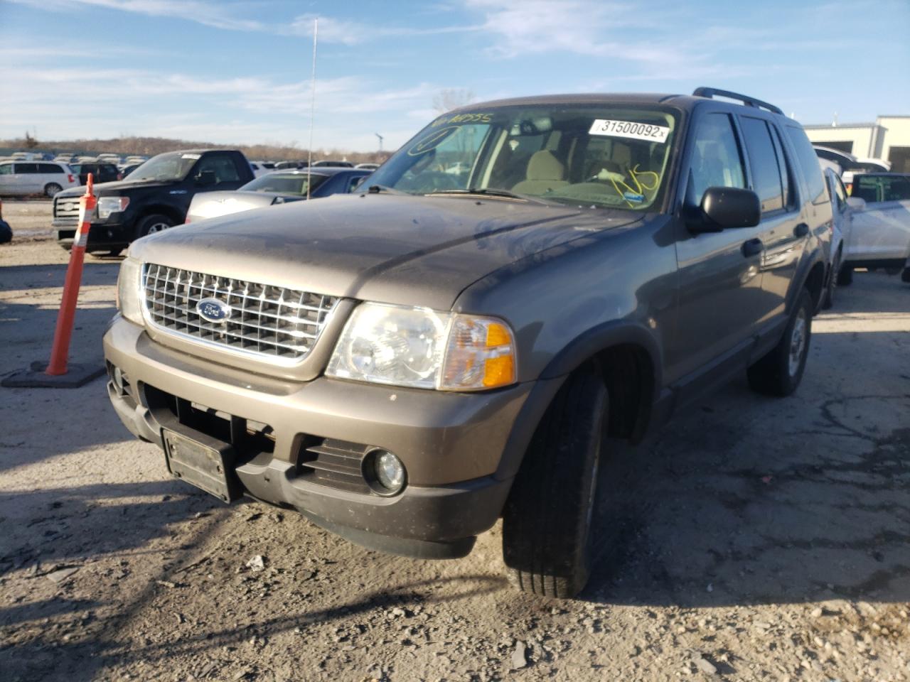 Photo 2 from auction – 2003 FORD EXPLORER with VIN 1FMZU73K03ZA61555