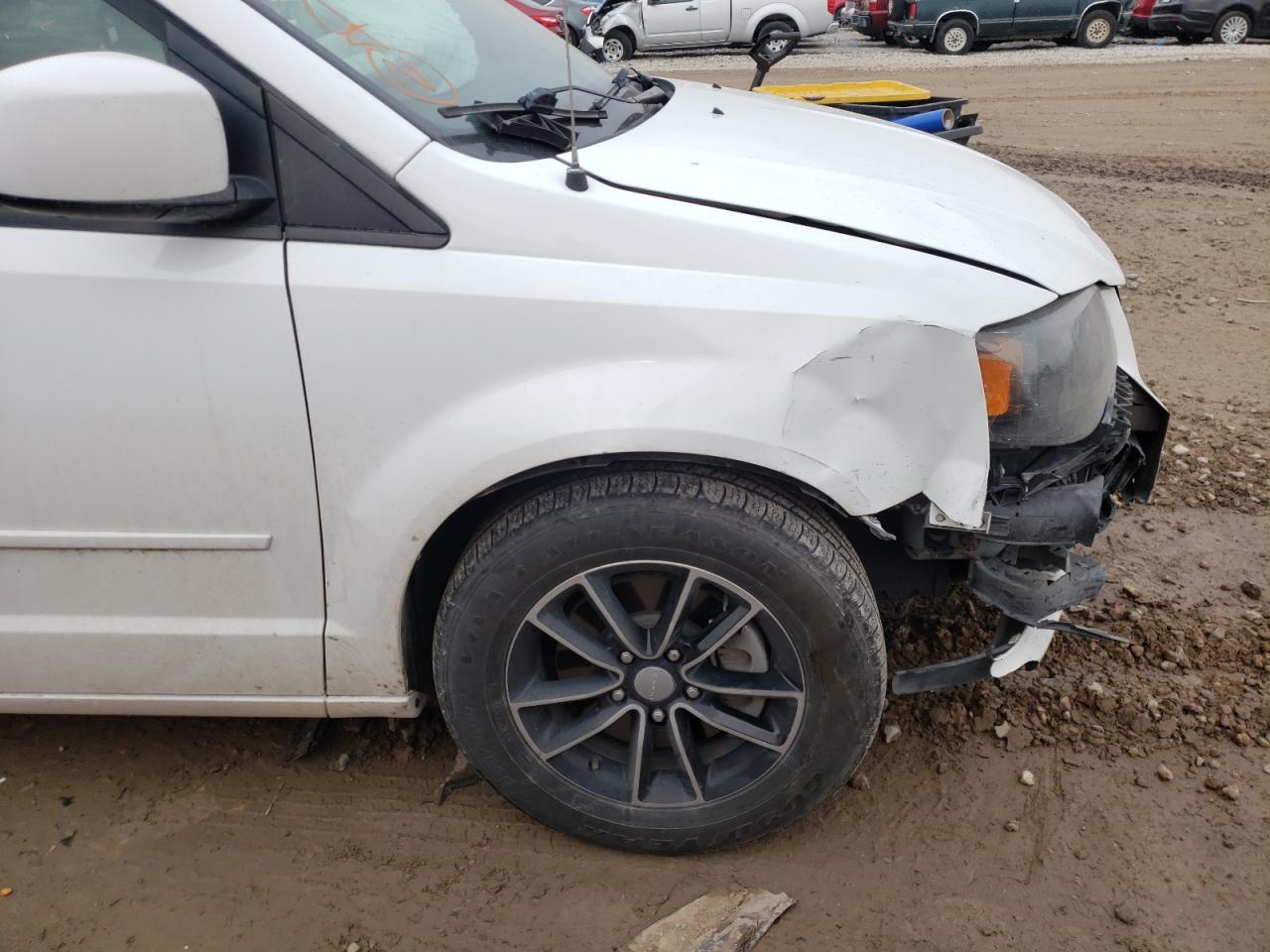 Photo 9 from auction – 2017 DODGE GRAND CARA with VIN 2C4RDGBG8HR646094