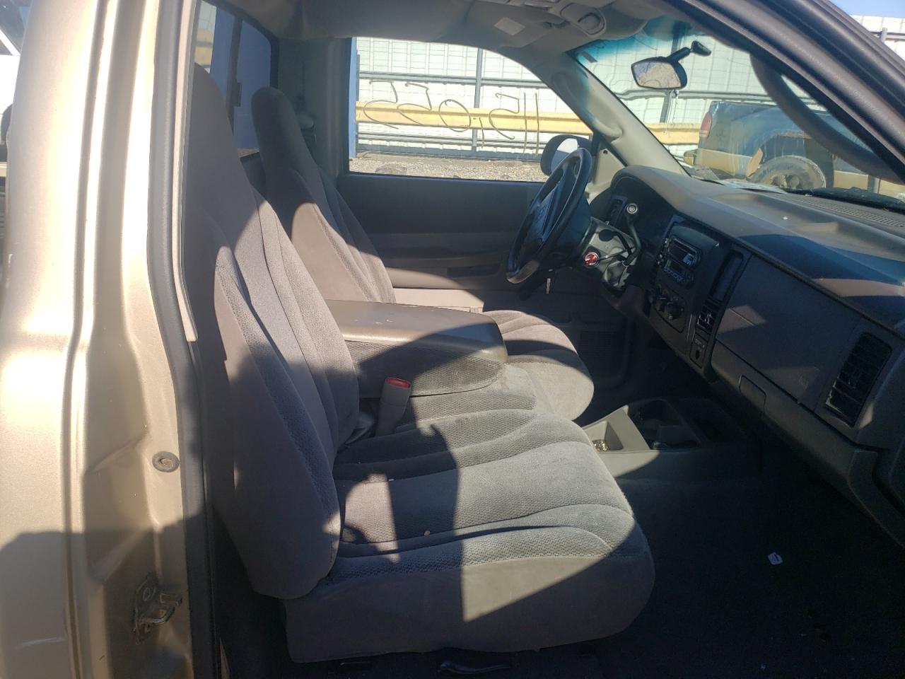 Photo 5 from auction – 2002 DODGE DAKOTA SLT with VIN 1B7GL46N62S513454