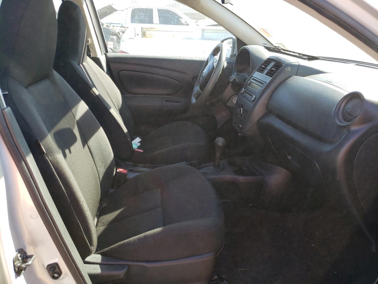 Photo 5 from auction – 2016 NISSAN VERSA S with VIN 3N1CN7AP4GL838339
