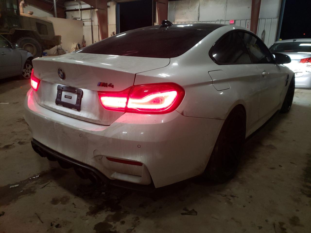 Photo 4 from auction – 2015 BMW M4 with VIN WBS3R9C51FK330895
