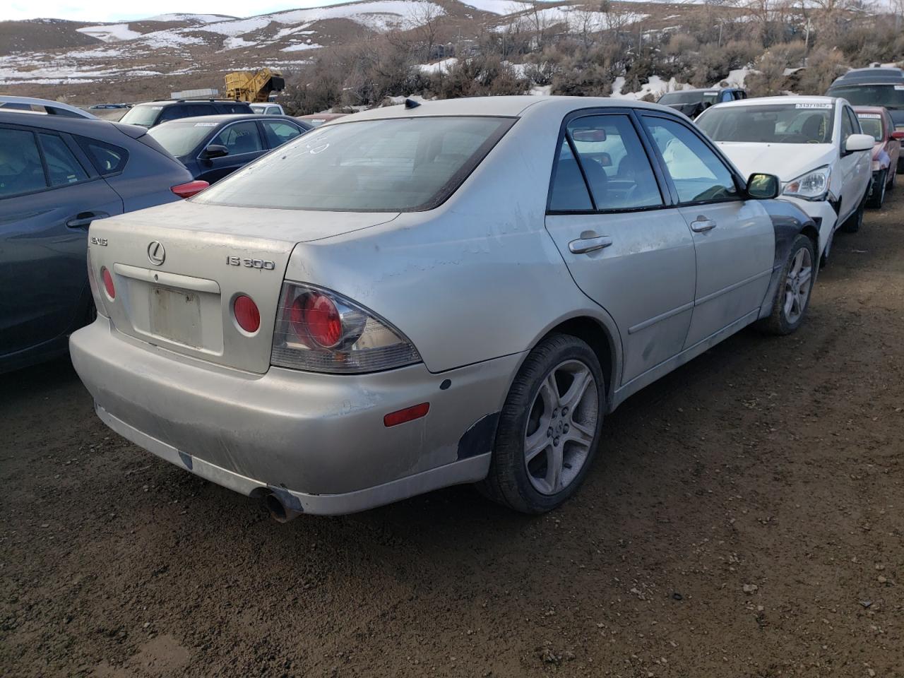 Photo 4 from auction – 2001 LEXUS IS 300 with VIN JTHBD182910014455