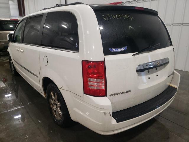 Photo 3 from auction – 2009 CHRYSLER TOWN AND C with VIN 2A8HR54109R567880