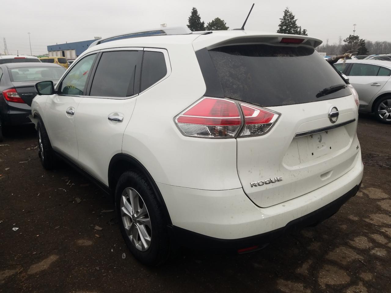Photo 3 from auction – 2015 NISSAN ROGUE S with VIN 5N1AT2MT8FC869797