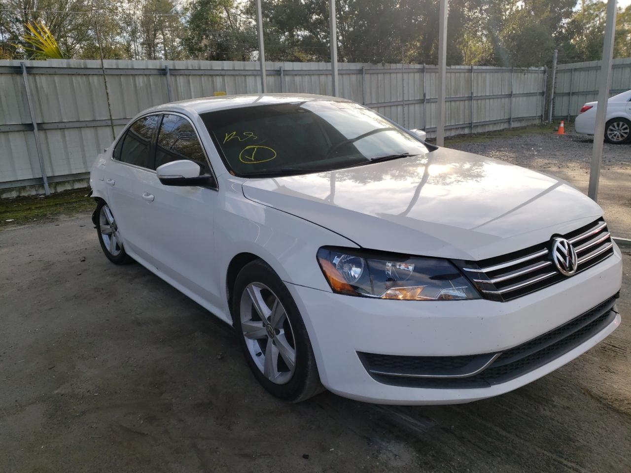 Photo 1 from auction – 2015 VOLKSWAGEN PASSAT SE with VIN 1VWBT7A34FC004333