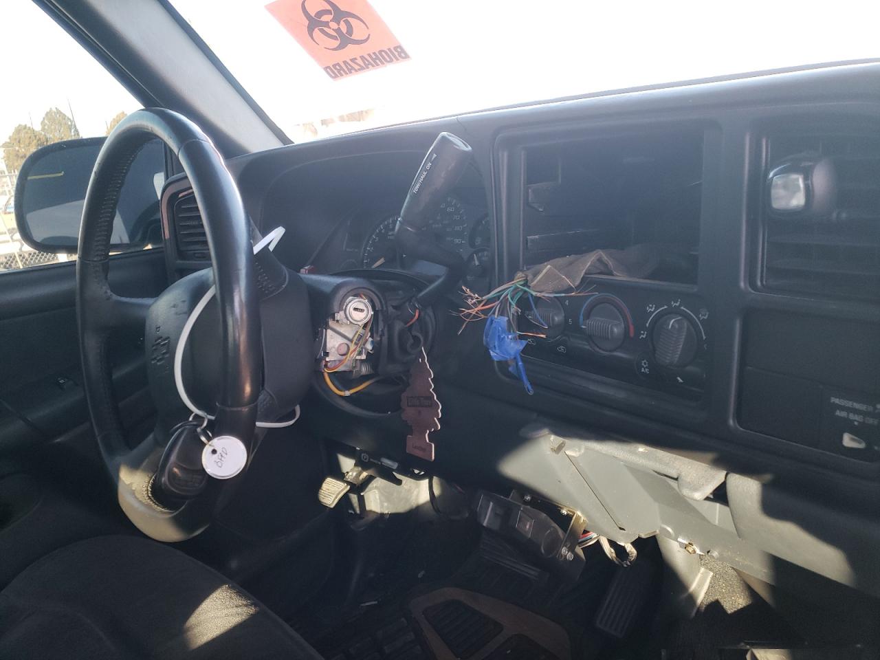 Photo 9 from auction – 2002 CHEVROLET SILVERADO with VIN 1GCEK19T22E187329