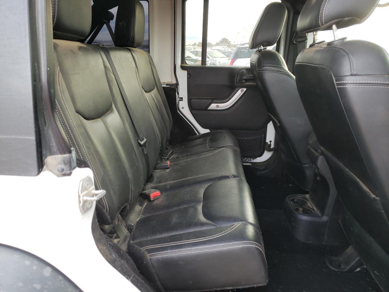Foto 6 de la subasta – 2015 JEEP WRANGLER U con VIN 1C4BJWFG0FL747862