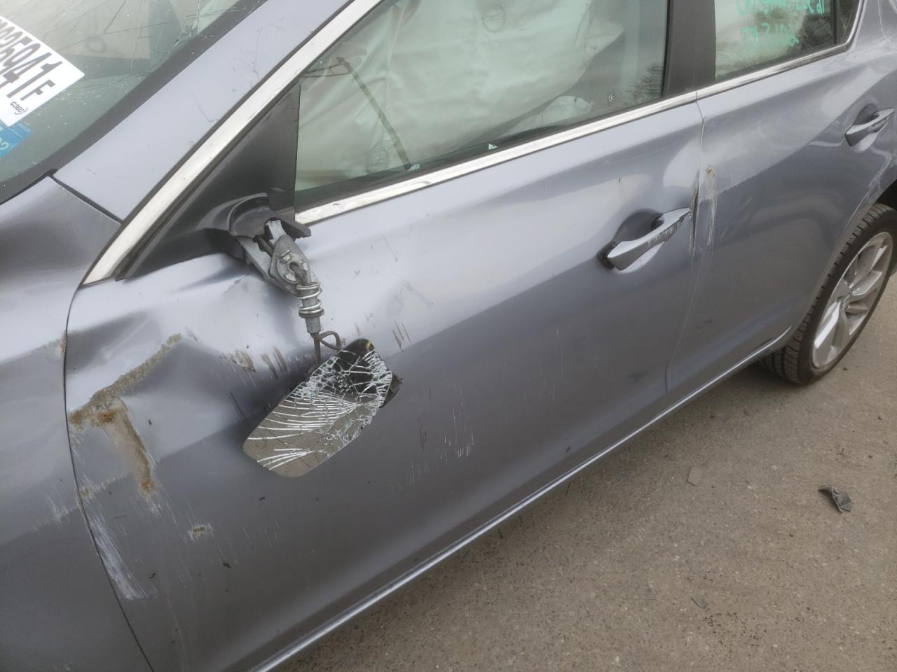 Photo 10 from auction – 2016 ACURA ILX PREMIU with VIN 19UDE2F77GA003969
