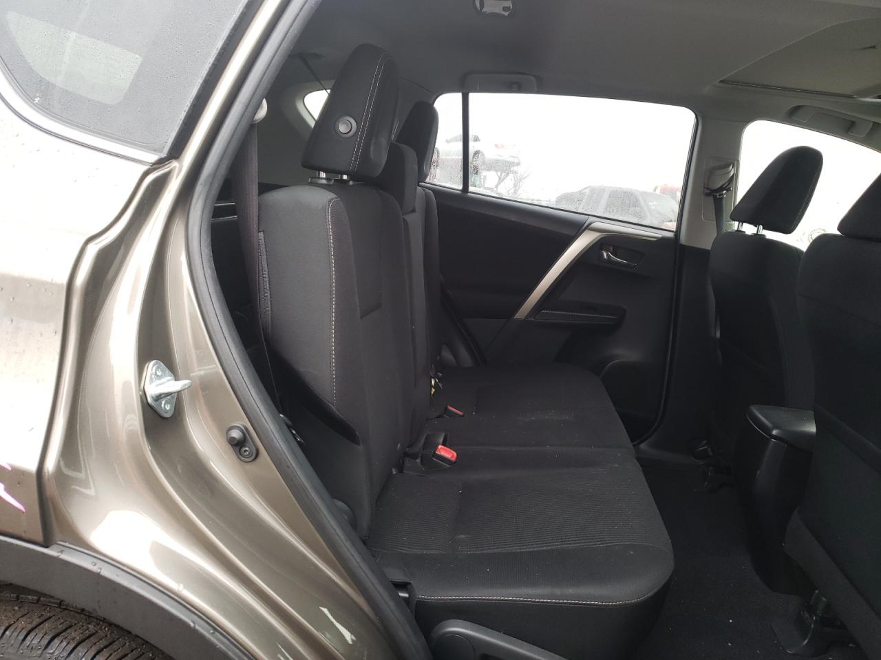 Photo 6 from auction – 2014 TOYOTA RAV4 XLE with VIN JTMWFREV9ED035735