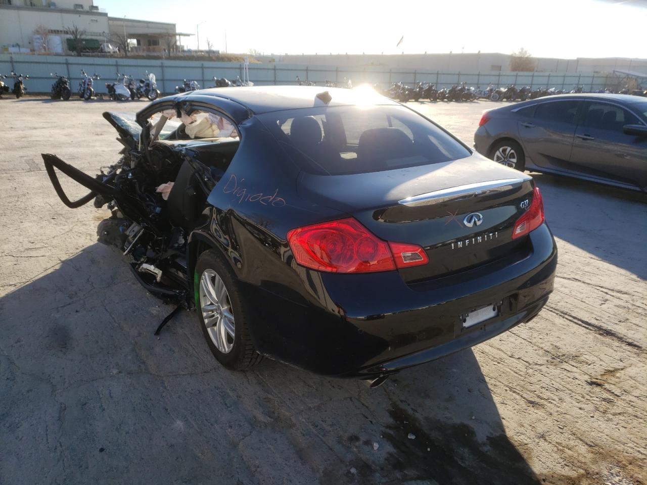 Photo 3 from auction – 2011 INFINITI G37 BASE with VIN JN1CV6AP2BM501368