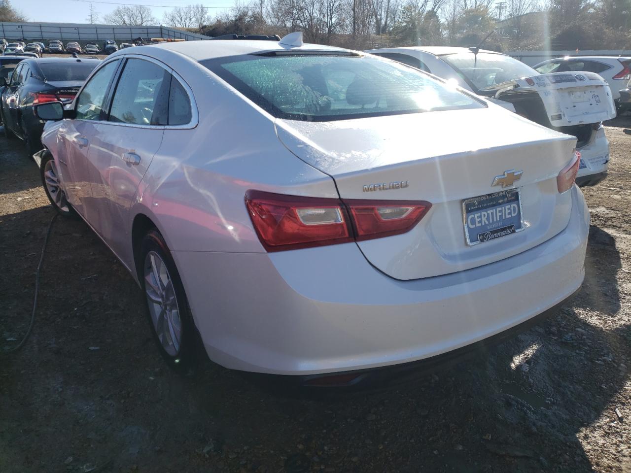 Photo 3 from auction – 2016 CHEVROLET MALIBU LT with VIN 1G1ZE5ST1GF170445