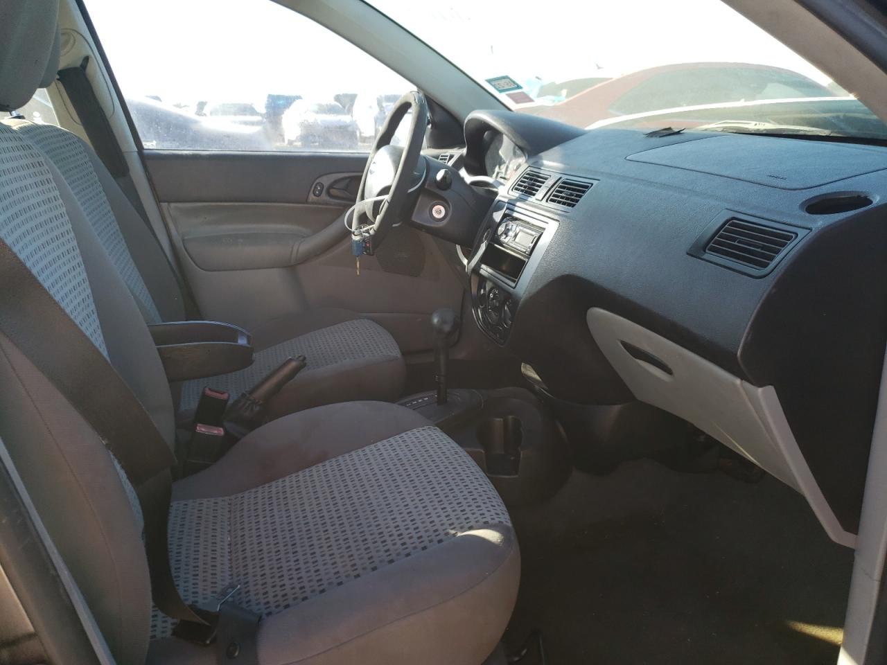 Photo 5 from auction – 2007 FORD FOCUS ZX4 with VIN 1FAFP34N87W274539