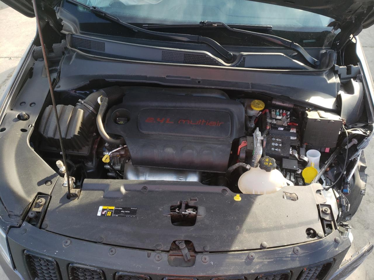Photo 7 from auction – 2020 JEEP COMPASS LA with VIN 3C4NJCBB0LT115112