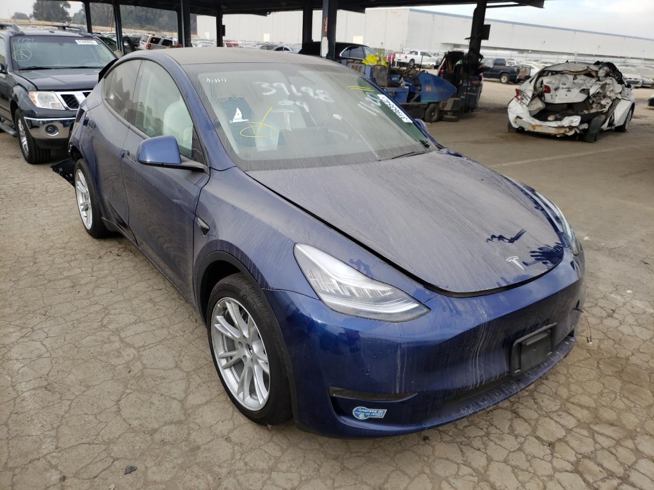 TESLA MODEL Y 2020 with VIN 5YJYGDEF1LF038491 - Photo from auction