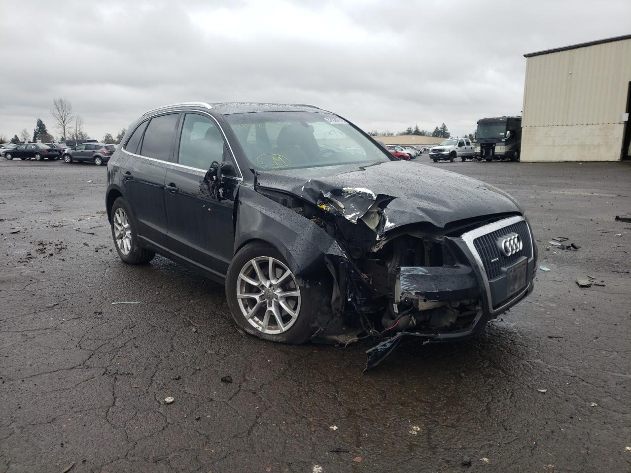 AUDI Q5 PREMIUM 2011 with VIN WA1CFAFP0BA089694 - Photo from auction