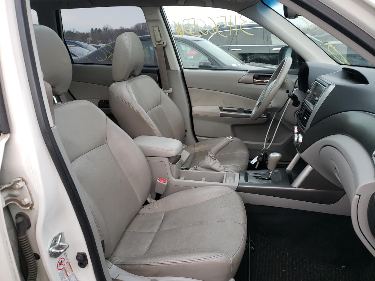 Photo 5 from auction – 2011 SUBARU FORESTER L with VIN JF2SHAFC2BH731432