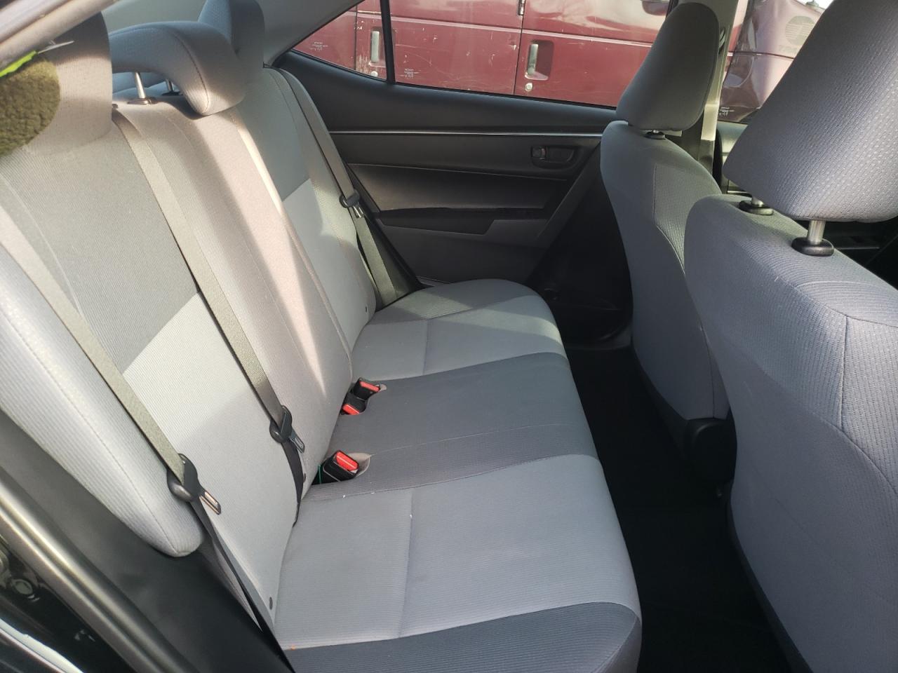 Photo 6 from auction – 2016 TOYOTA COROLLA L with VIN 2T1BURHE5GC568231