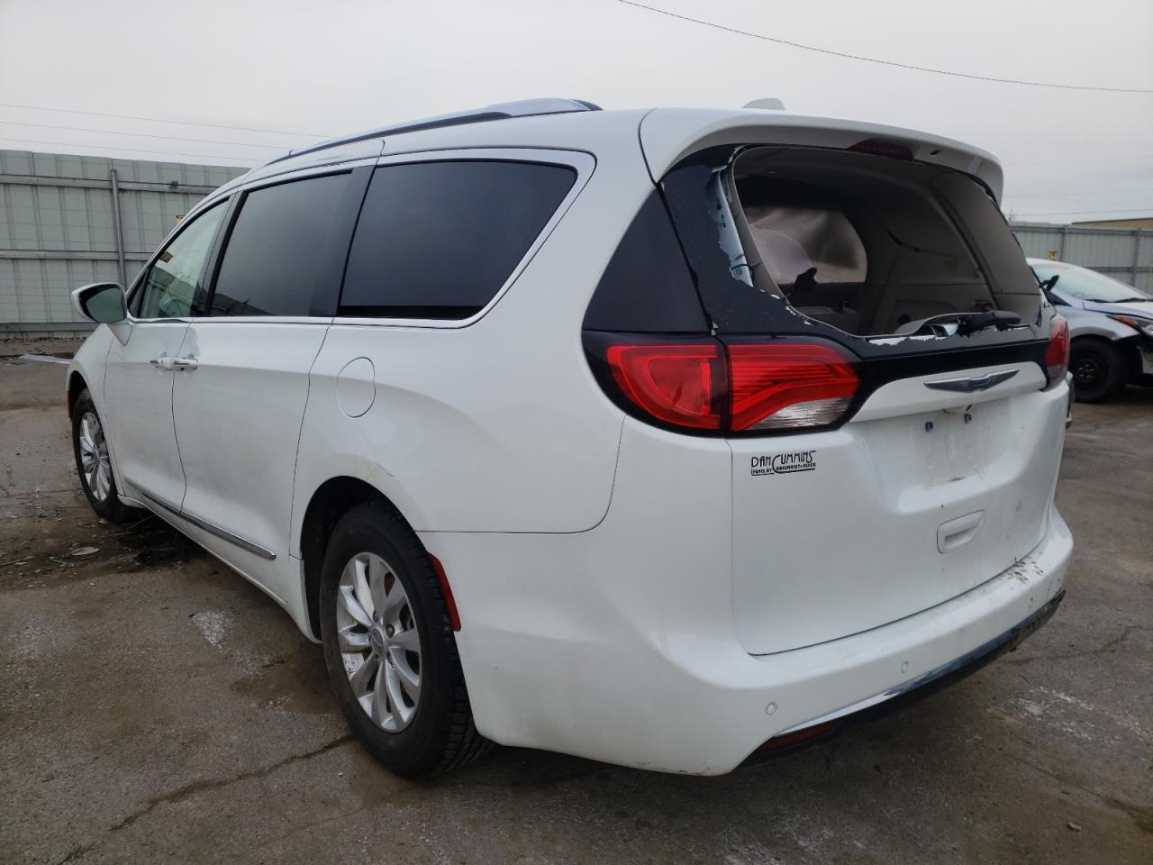 Photo 3 from auction – 2018 CHRYSLER PACIFICA T with VIN 2C4RC1EG2JR144229