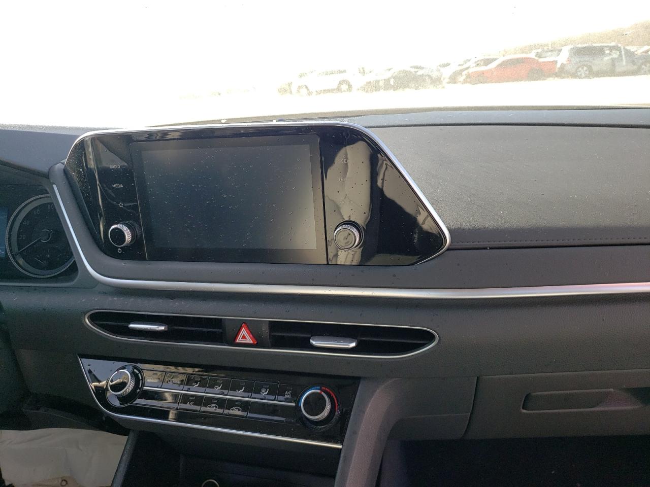 Photo 9 from auction – 2021 HYUNDAI SONATA SE with VIN 5NPEG4JA2MH077932