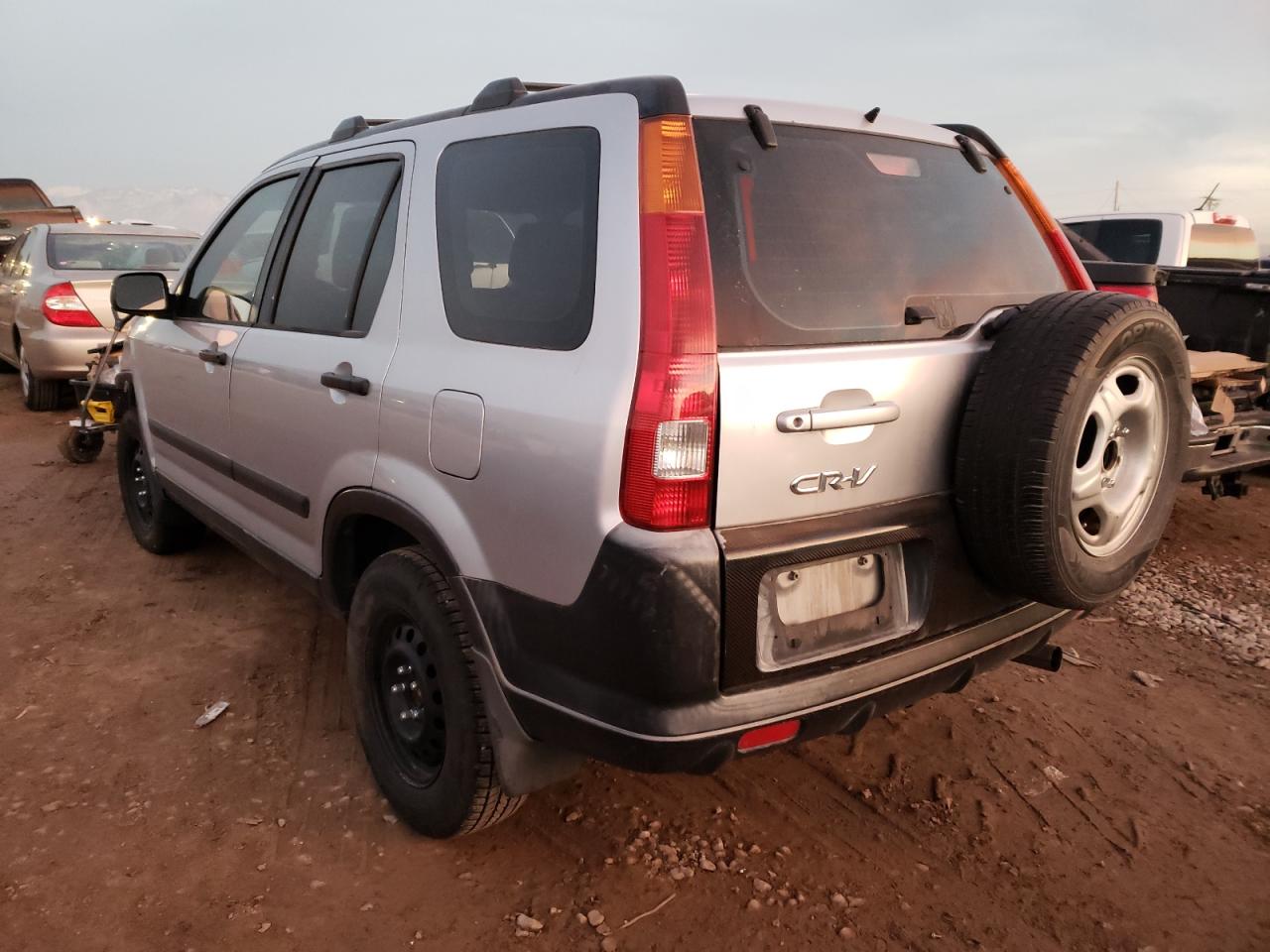 Photo 3 from auction – 2004 HONDA CR-V LX with VIN JHLRD68434C001852