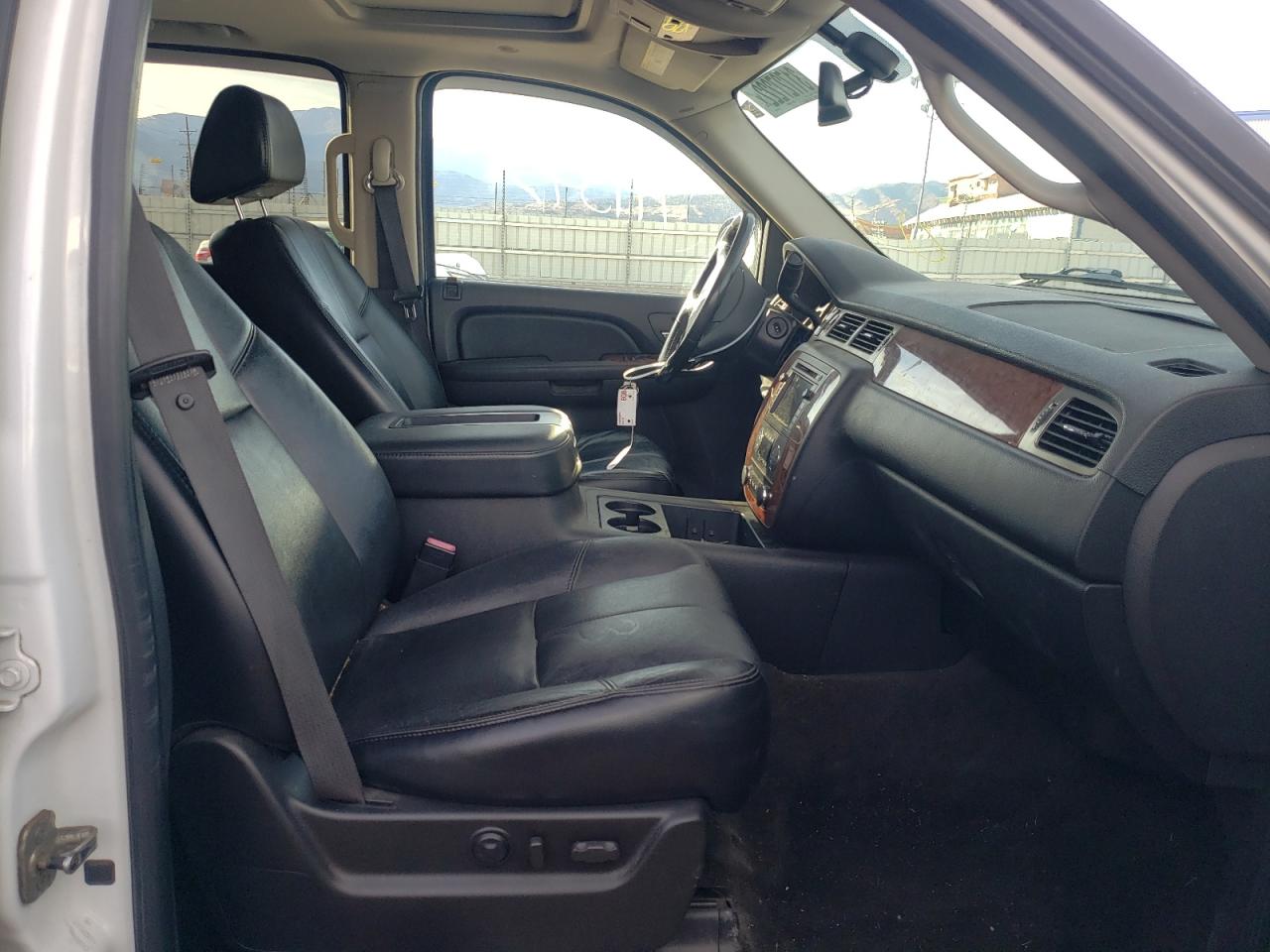 Photo 5 from auction – 2007 CHEVROLET AVALANCHE with VIN 3GNFK12357G226808