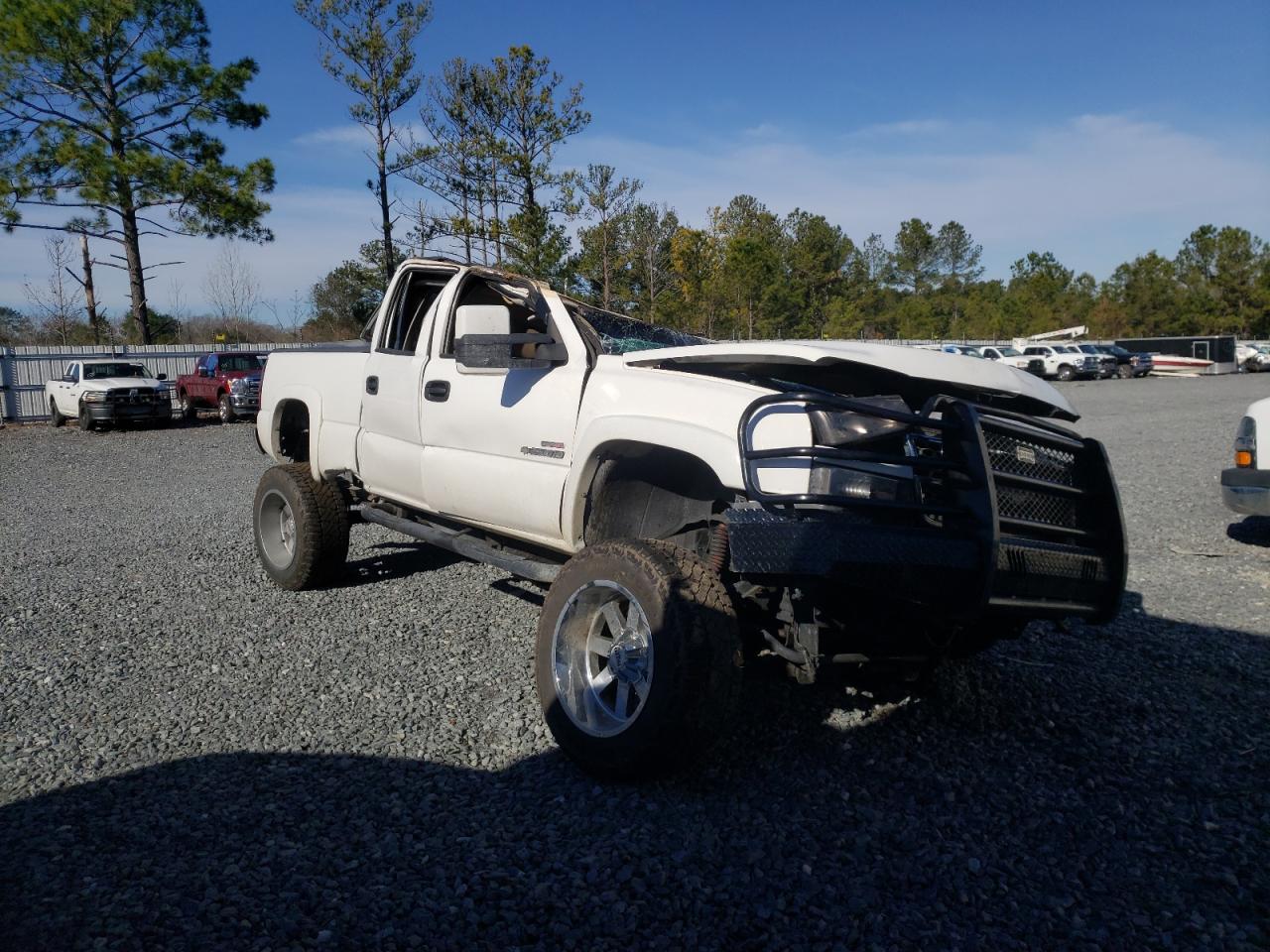 Photo 10 from auction – 2005 CHEVROLET SILVERADO with VIN 1GCHK23255F945097