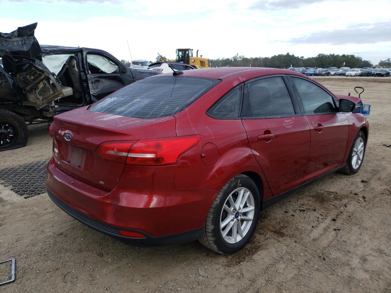 Photo 4 from auction – 2017 FORD FOCUS SE with VIN 1FADP3F28HL298076