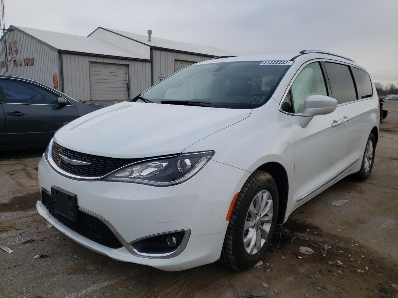 Photo 2 from auction – 2018 CHRYSLER PACIFICA T with VIN 2C4RC1EG2JR144229