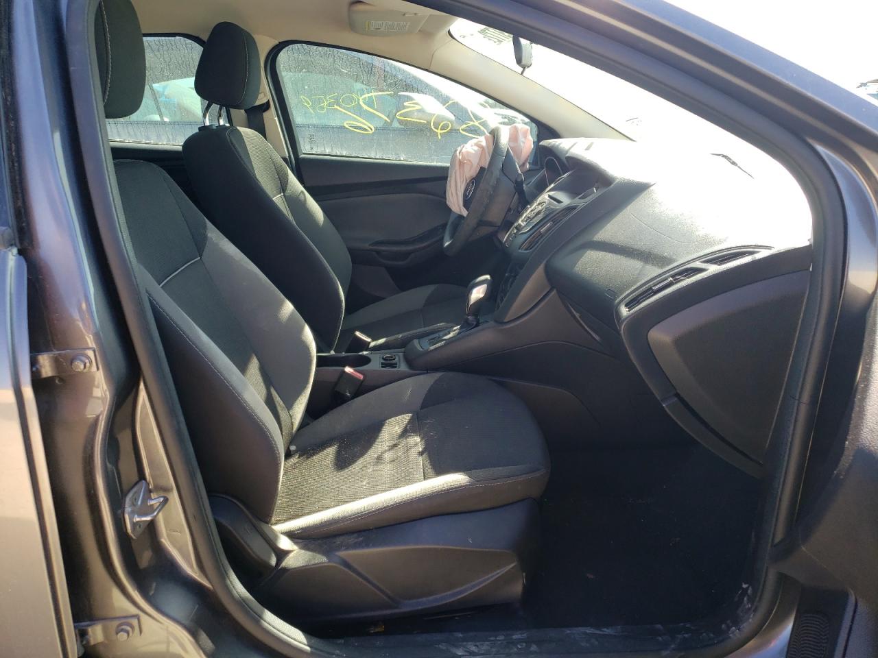 Photo 5 from auction – 2014 FORD FOCUS S with VIN 1FADP3E29EL108945