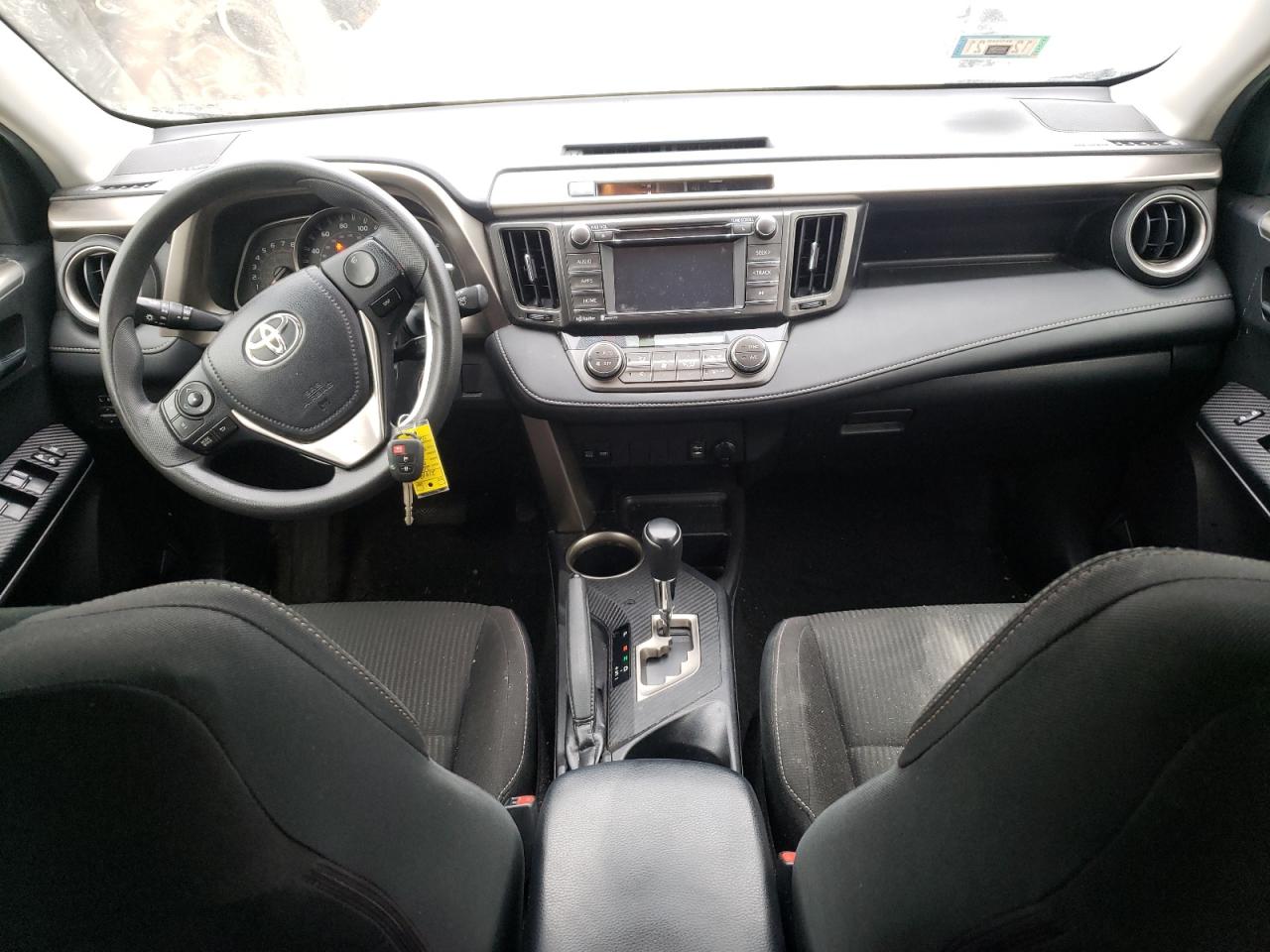 Photo 9 from auction – 2014 TOYOTA RAV4 XLE with VIN JTMWFREV9ED035735