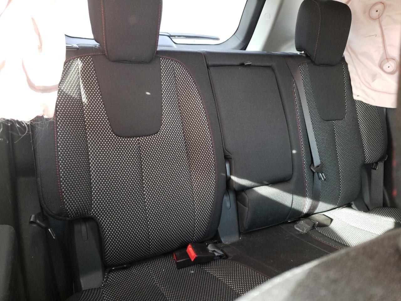 Photo 6 from auction – 2017 CHEVROLET EQUINOX with VIN 2GNFLFEK1H6238349