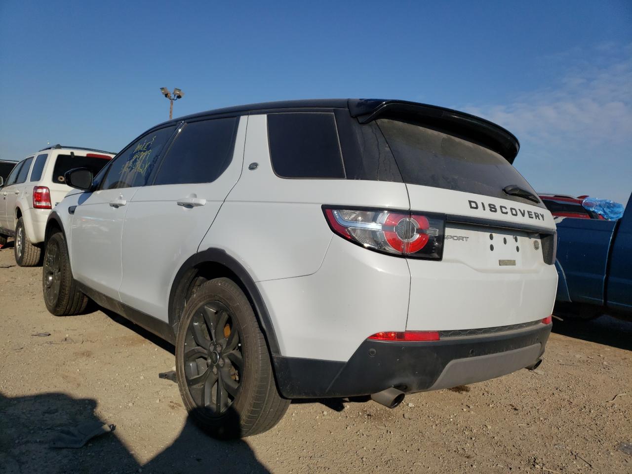 Photo 3 from auction – 2017 LAND ROVER DISCOVERY with VIN SALCP2BG3HH662501