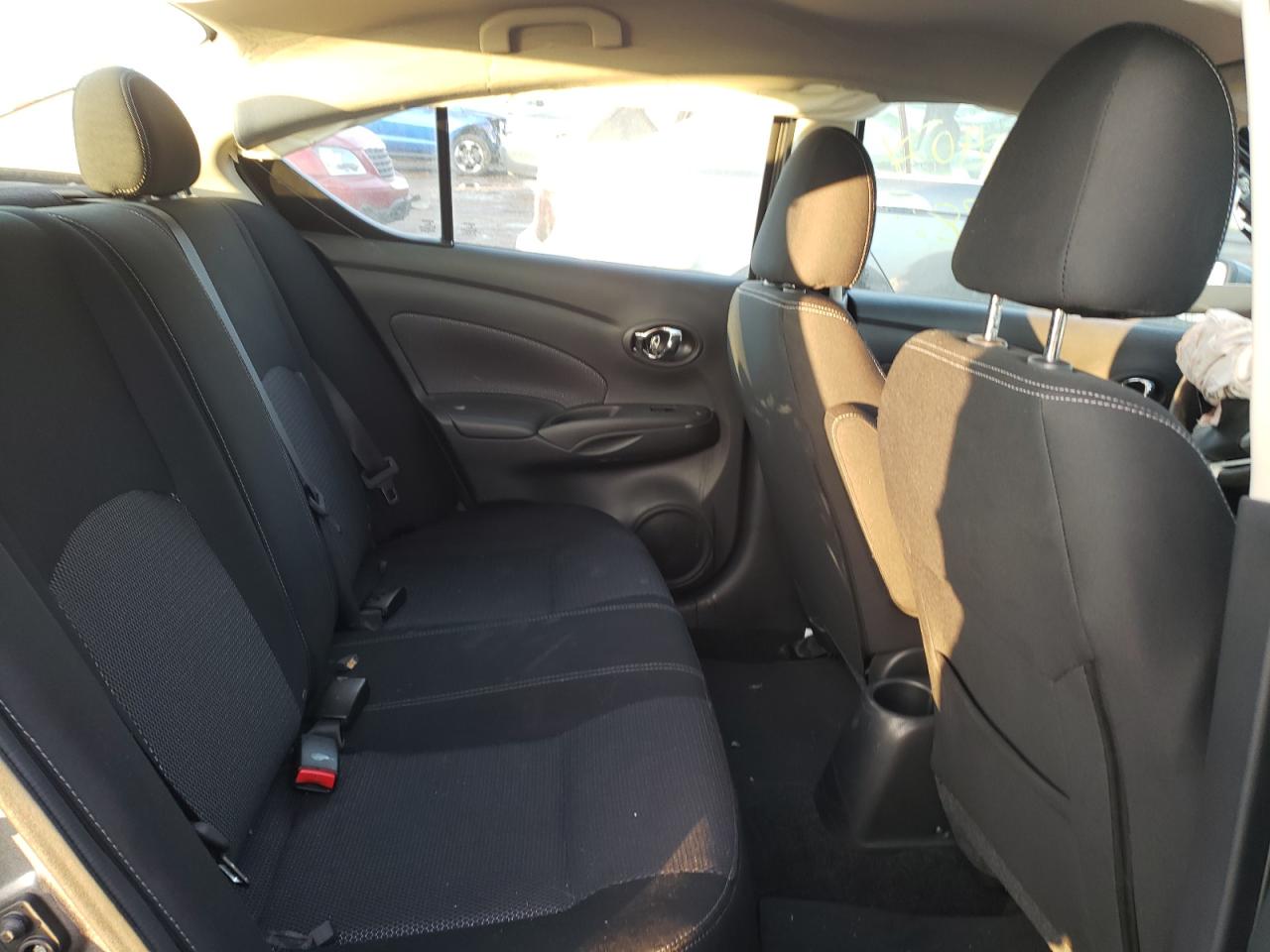 Photo 6 from auction – 2017 NISSAN VERSA S with VIN 3N1CN7AP2HL866643