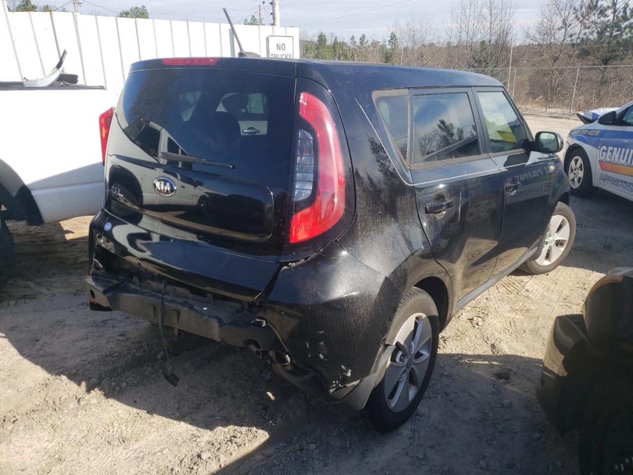 Foto 4 de la subasta – 2014 KIA SOUL con VIN KNDJN2A24E7722376
