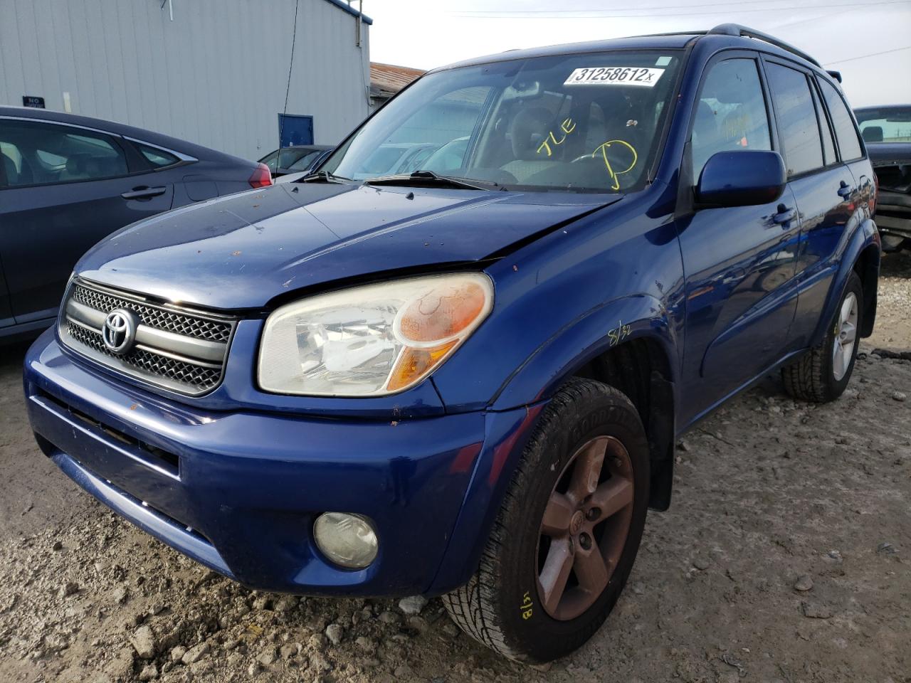 Photo 2 from auction – 2004 TOYOTA RAV4 with VIN JTEHD20V746005726