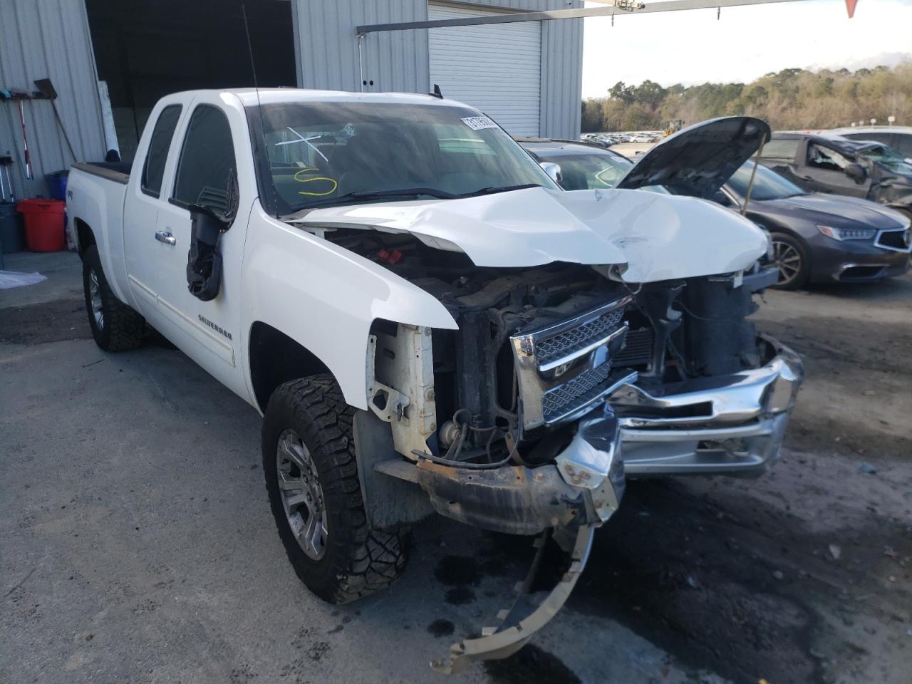 Photo 1 from auction – 2013 CHEVROLET SILVERADO with VIN 1GCRKSE70DZ403643
