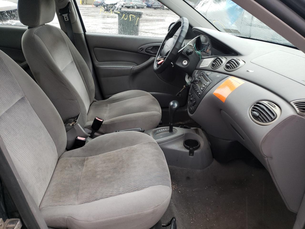 Photo 5 from auction – 2001 FORD FOCUS SE with VIN 1FAFP36321W360674