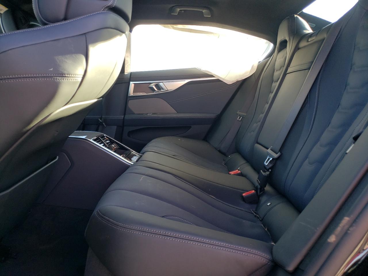Photo 6 from auction – 2022 BMW 840I with VIN WBAGV2C01NCH89949