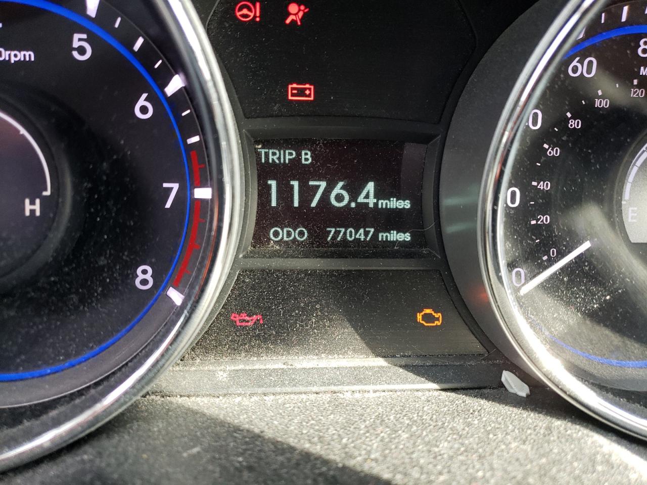 Photo 8 from auction – 2014 HYUNDAI SONATA GLS with VIN 5NPEB4AC7EH859290