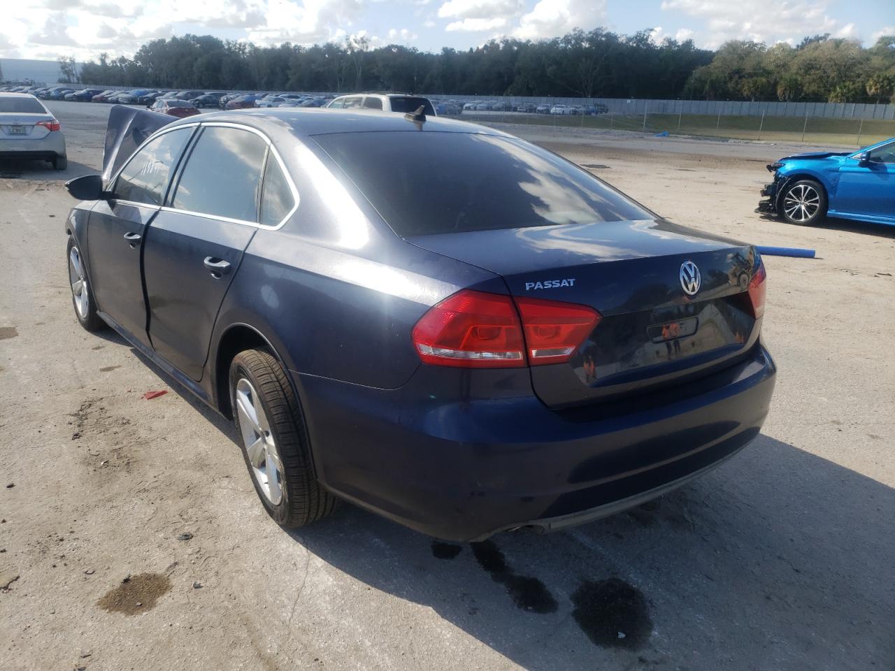 Photo 3 from auction – 2012 VOLKSWAGEN PASSAT SE with VIN 1VWBP7A32CC090113